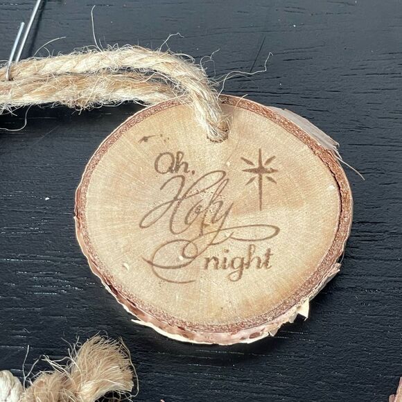 Handmade Wooden Ornaments Made of Small Circular Birch Wood - Picture 13 of 15